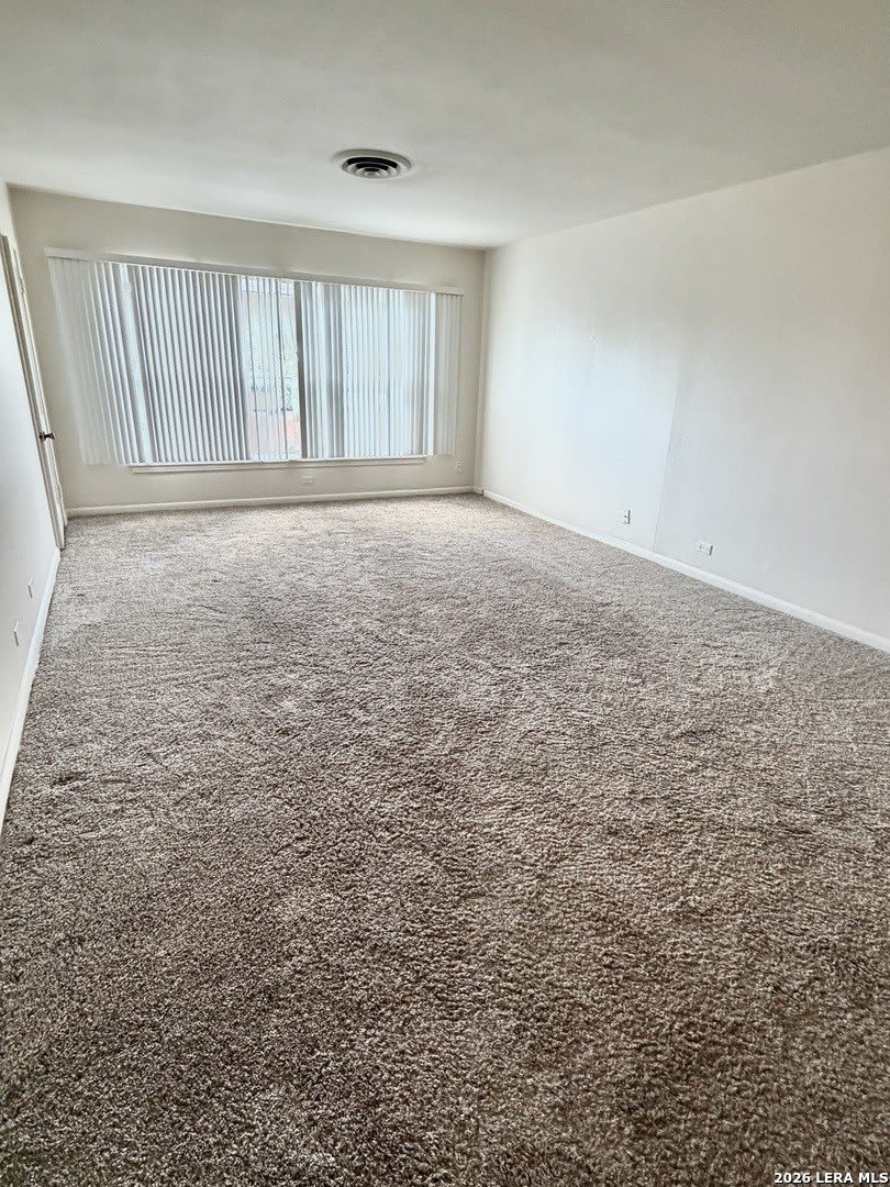 507 Exeter Rd – photo 4
