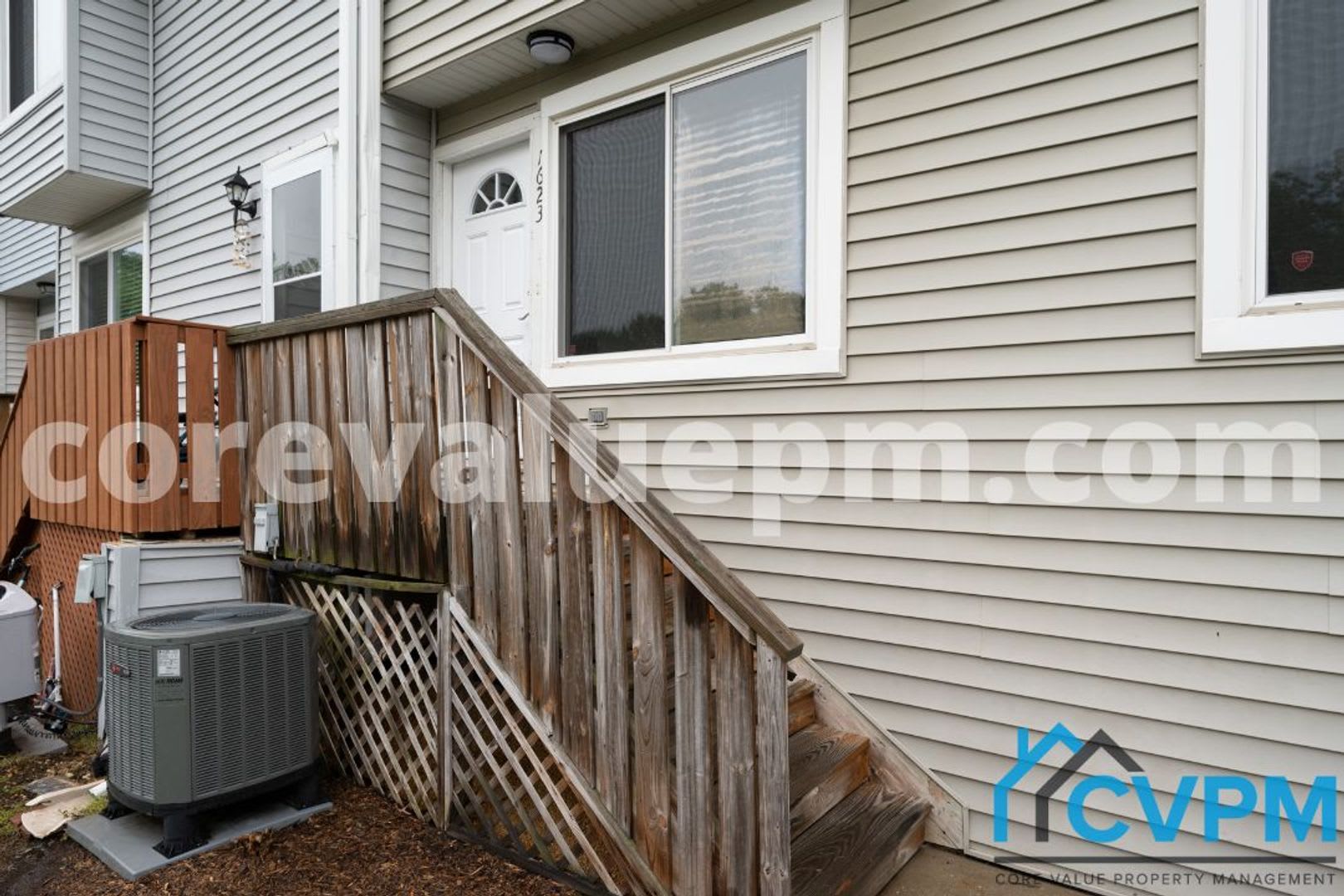 1623 Fendall Ct – photo 2