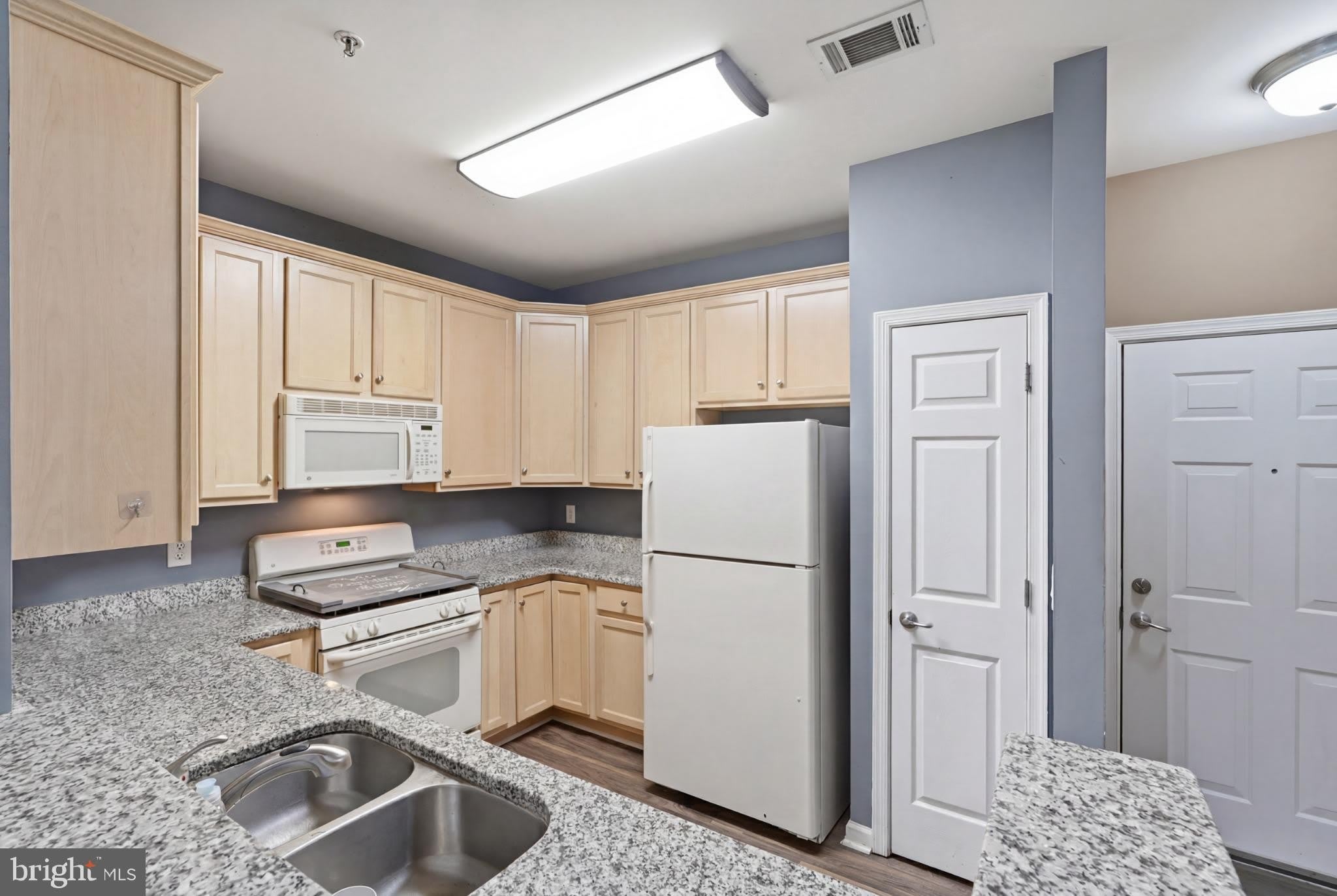 3850 LIGHTFOOT Street – photo 5