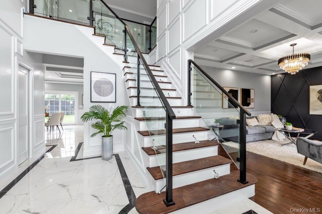 161 Division Avenue – photo 2