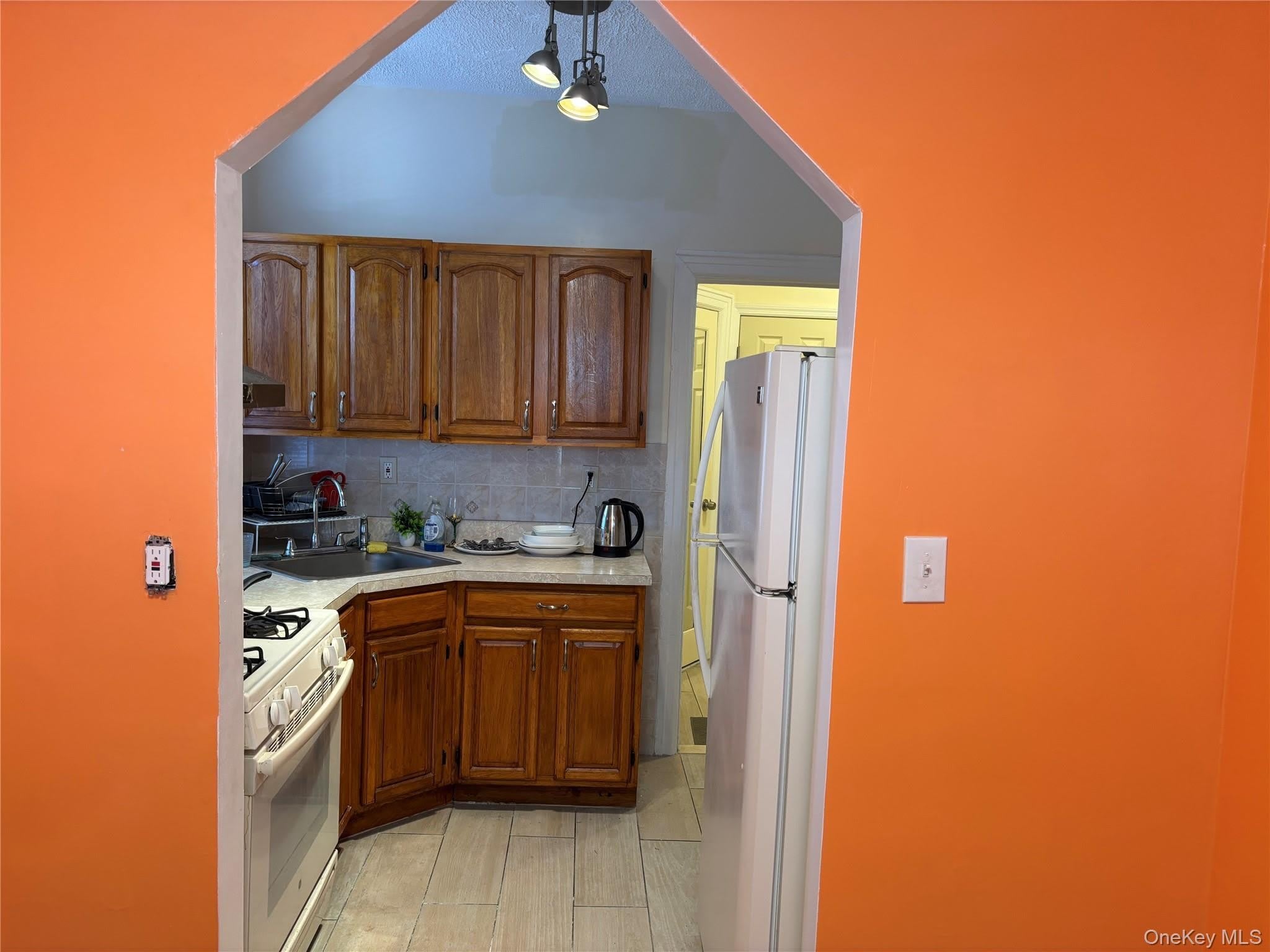1004 Lenox Road – photo 4