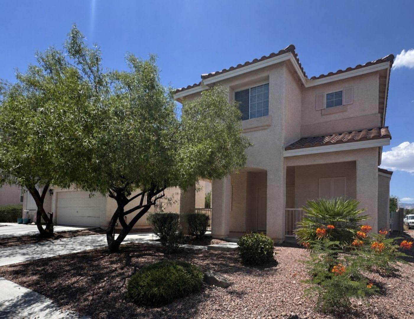 Pet Friendly Renovated 3-Bedroom Home in Gated Southwest Las Vegas Community – photo 1