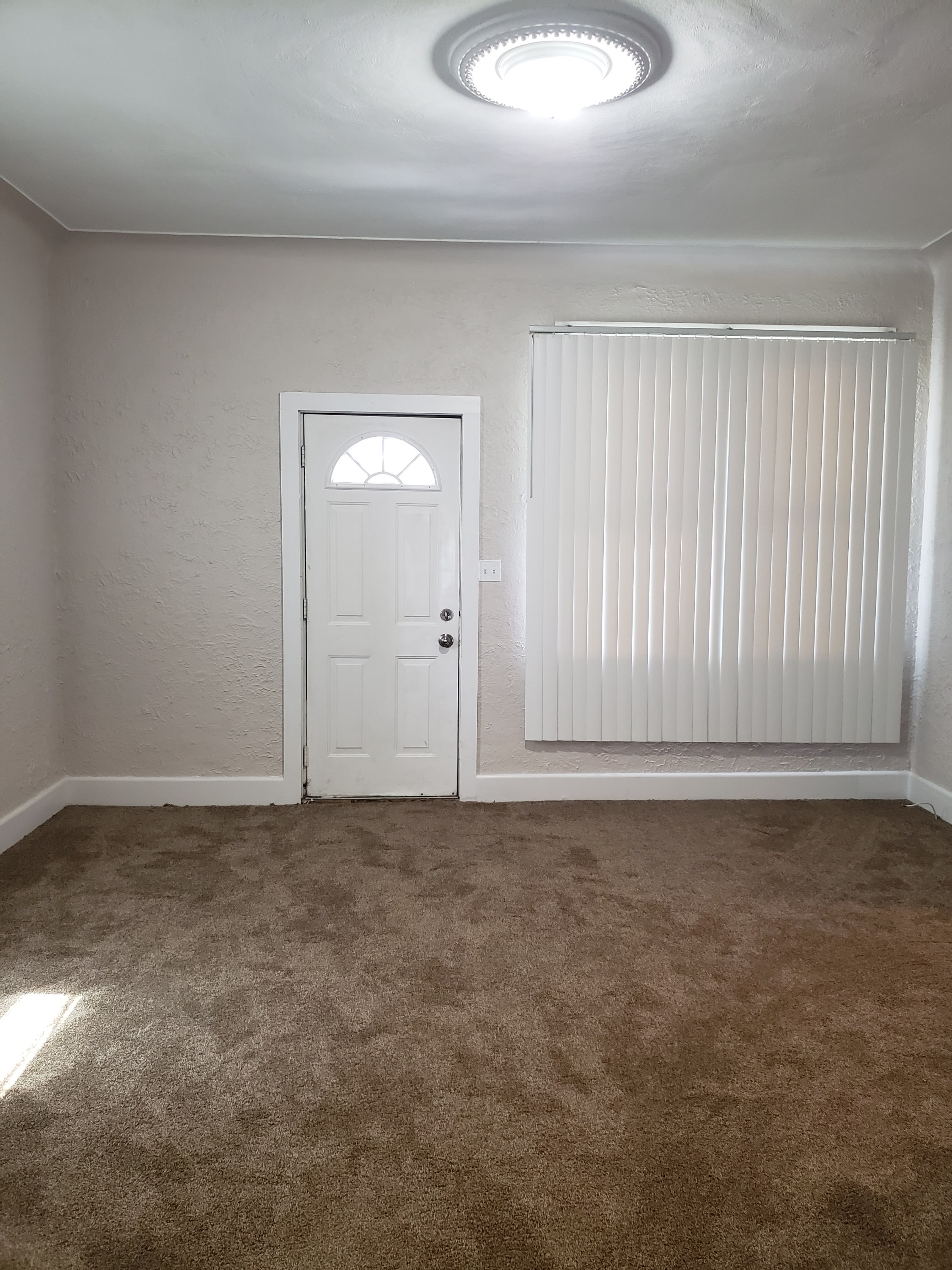 11384 Nagel Street – photo 3