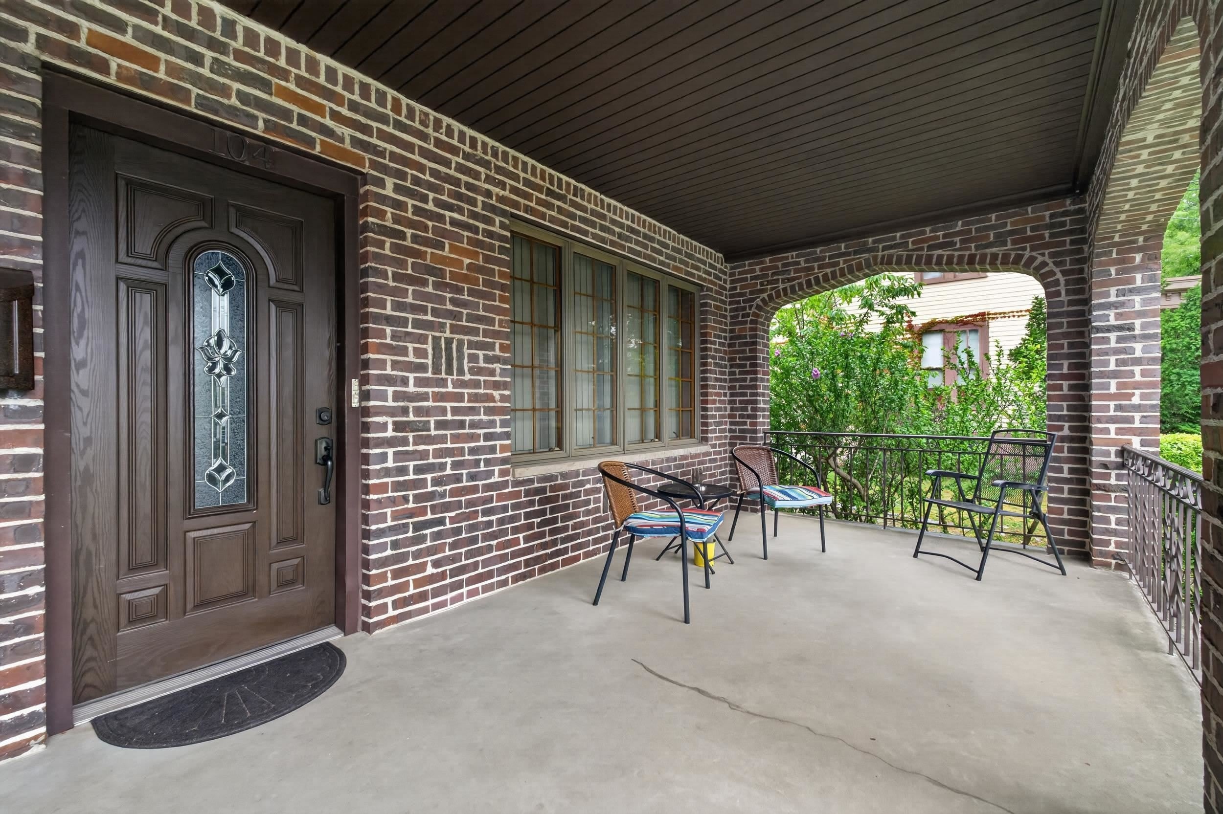 104 BROADWAY – photo 2