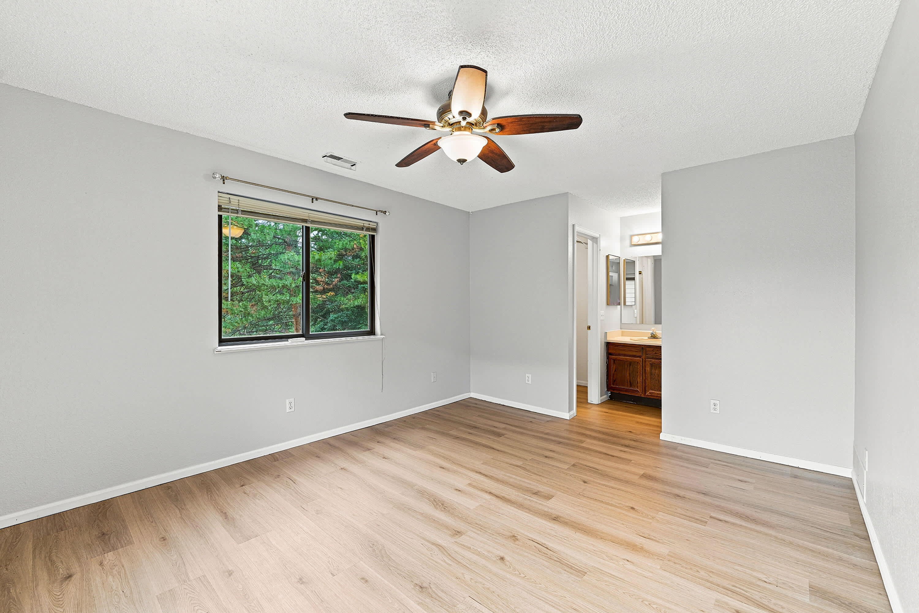 6242 Willow Ln – photo 4