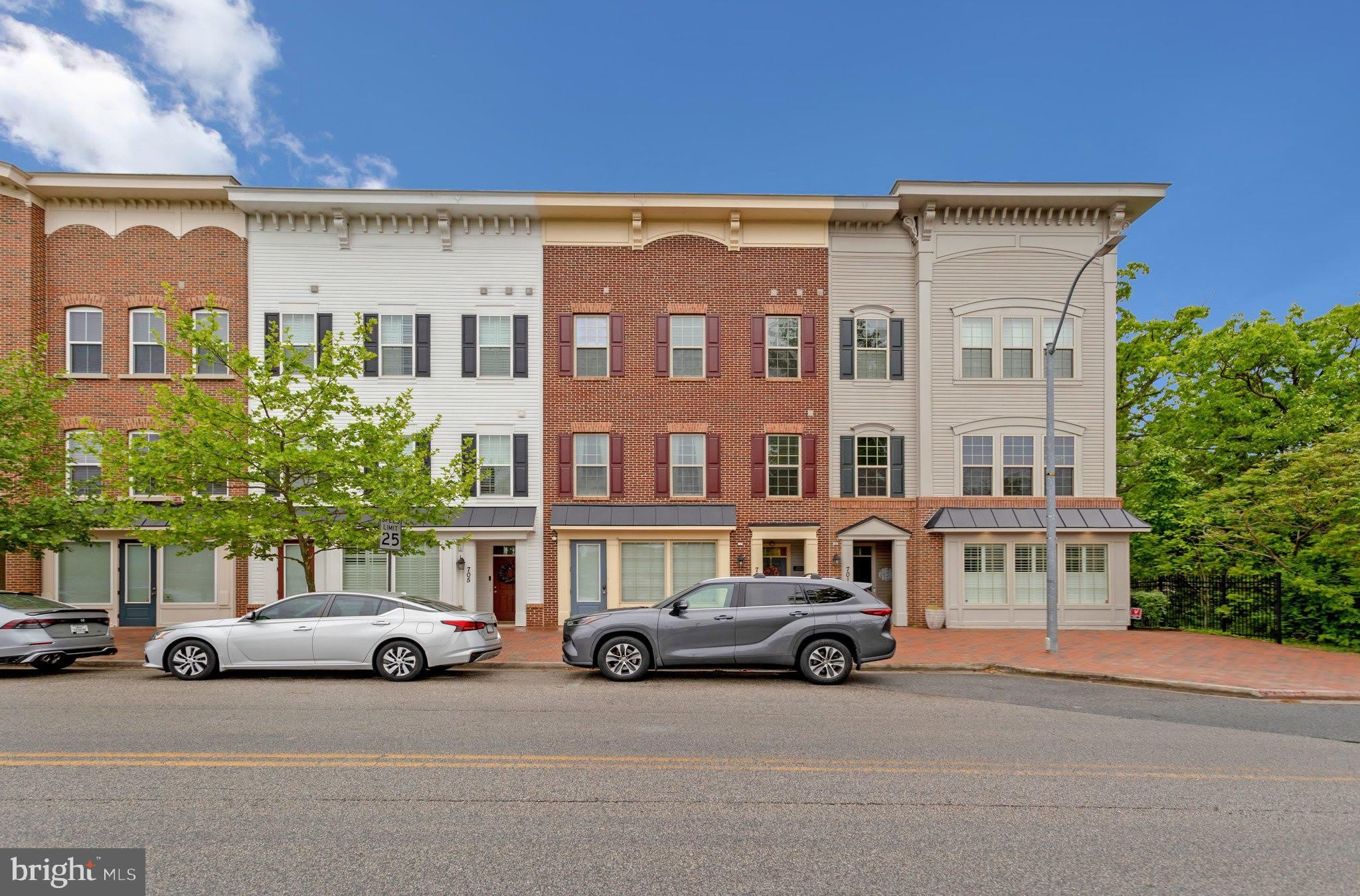 703 Skippers Lane – photo 2
