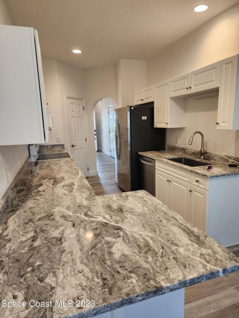 7958 Evelyn Court – photo 5