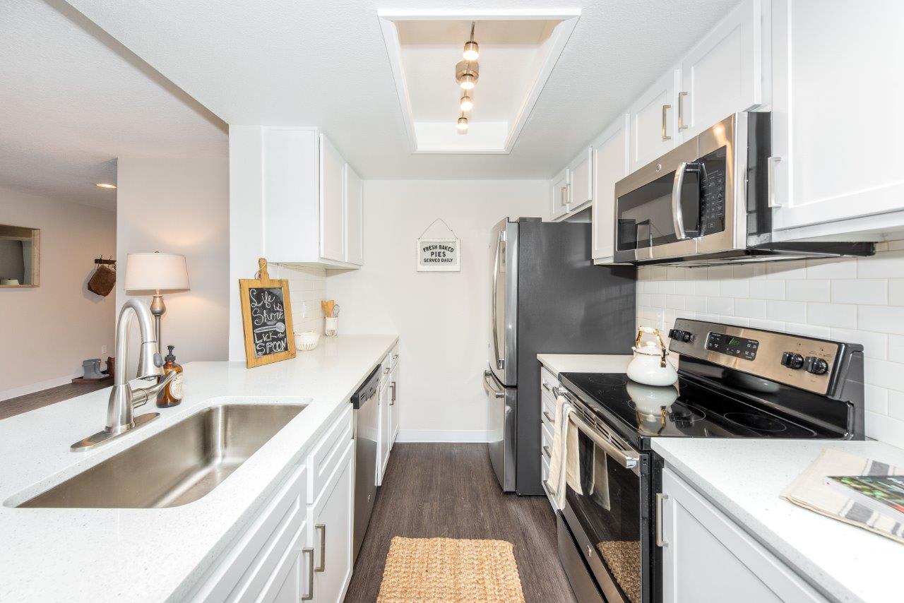 Townhomes with a View – photo 4
