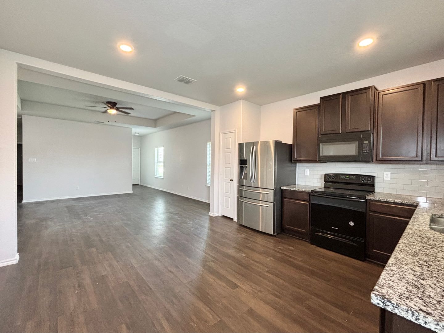 1 Story Home with 4 Bedrooms! – photo 3