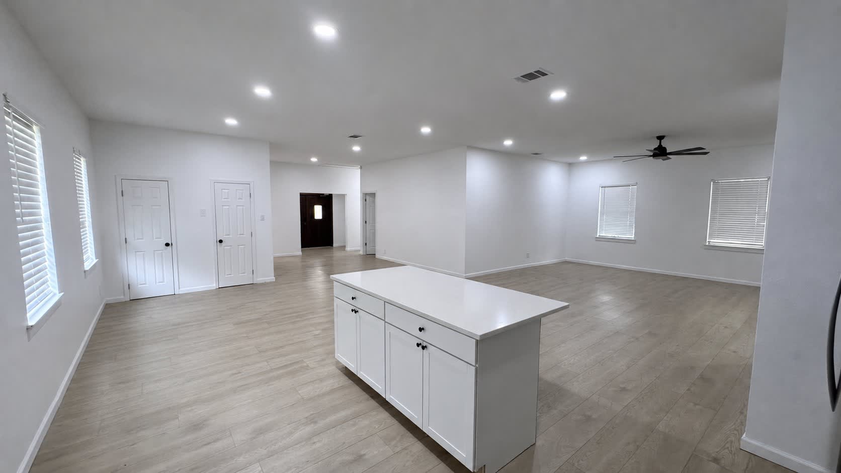 204 North Church Street – photo 3
