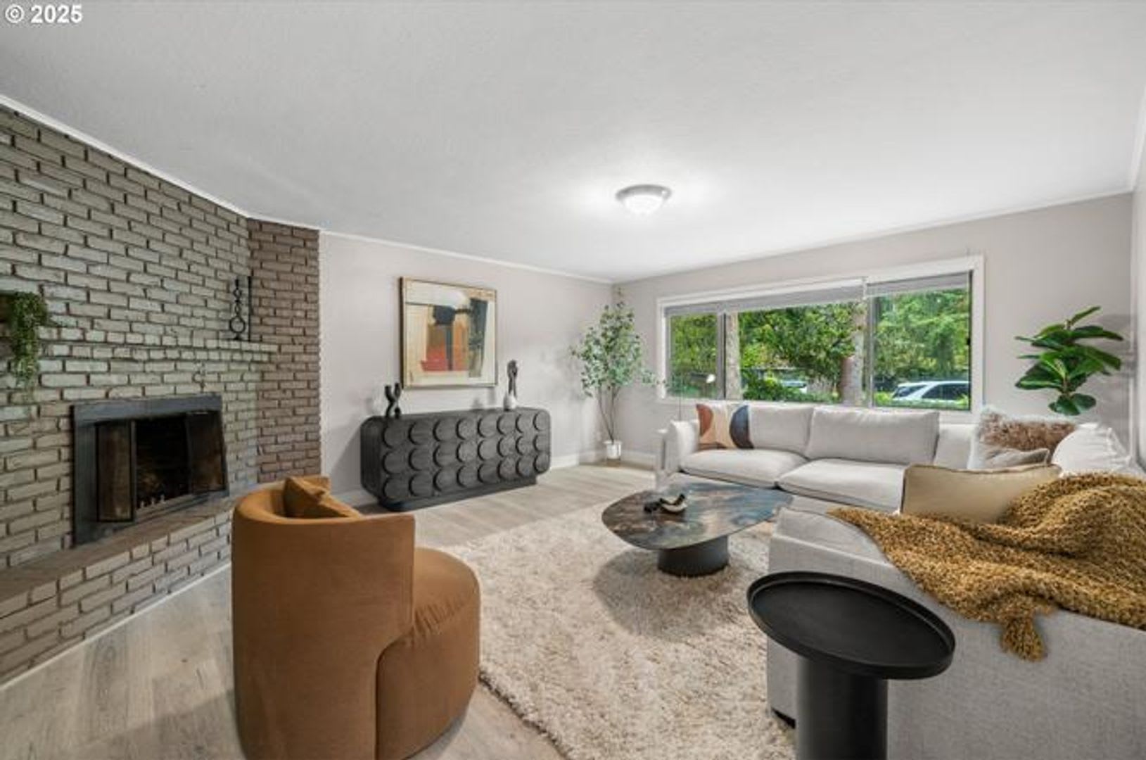 Updated renovations 3BD 2BA 1,050SQ FT in Lake Oswego – photo 2