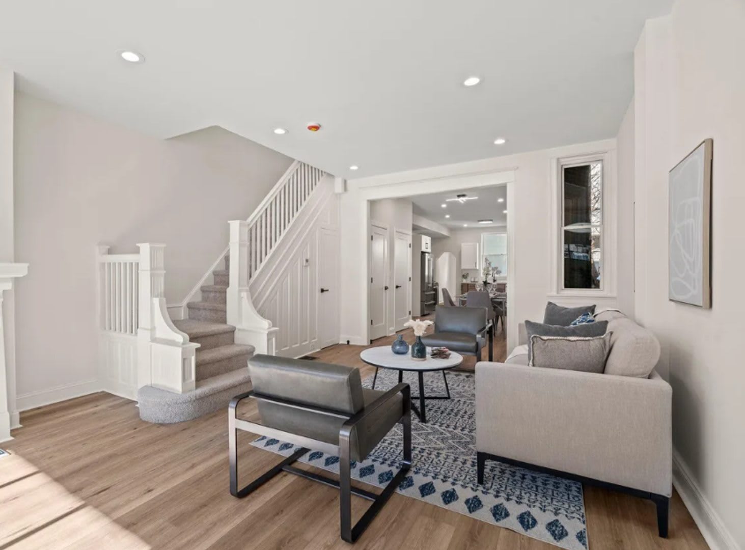 2921 W Oxford St – photo 4