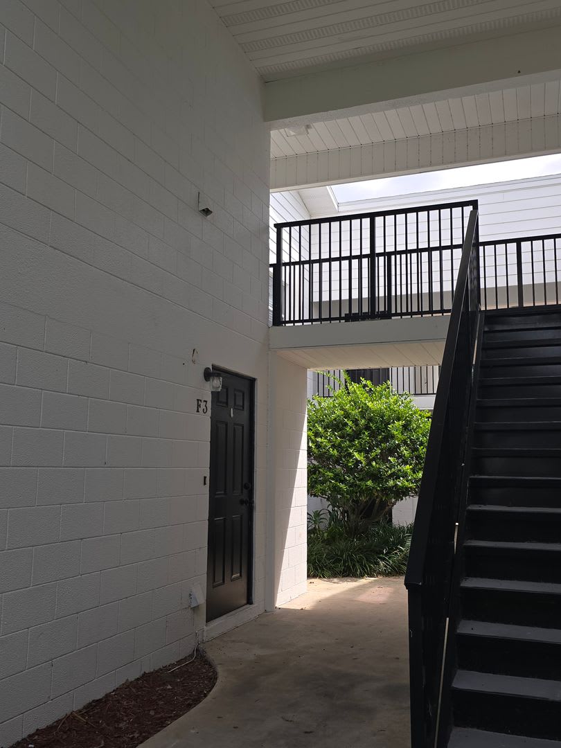 Charming 2-Bedroom Condo for Rent in Winter Haven, FL – photo 3