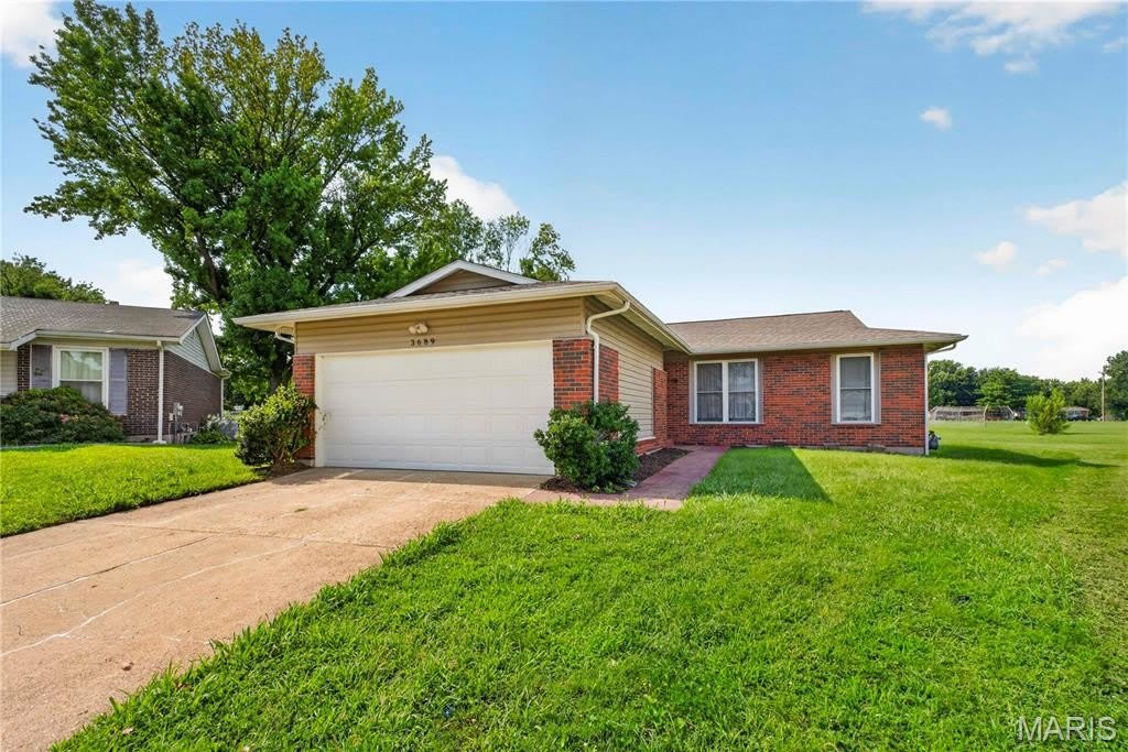 3689 Whispering Woods Drive – photo 3