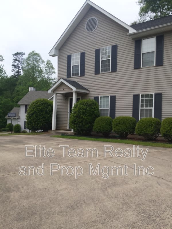 802 A Selwyn Oaks Ct – photo 1