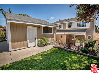 7830 West 83rd Street – photo 4