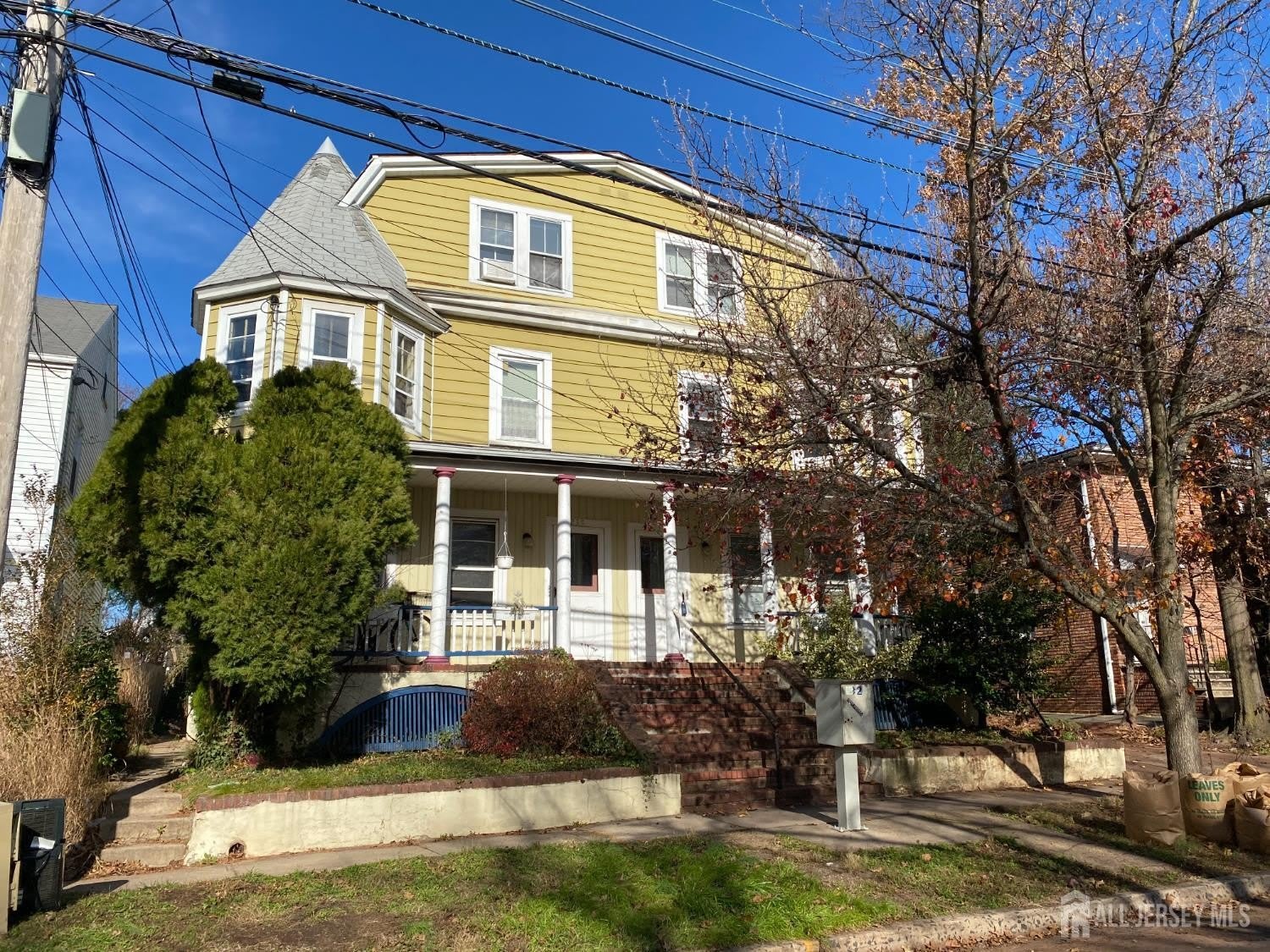 235 Montgomery Street – photo 1