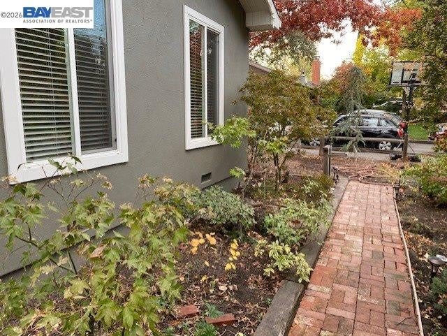 105 Roberta Ave – photo 4