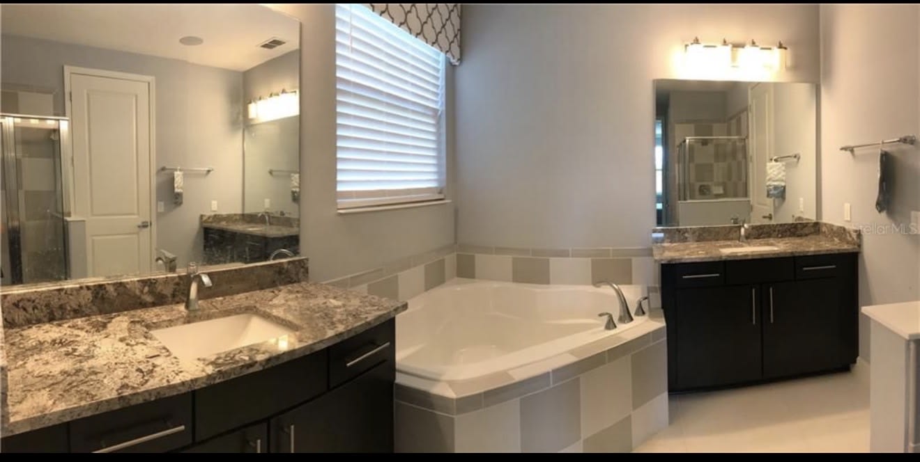 2323 Brickell Place – photo 2
