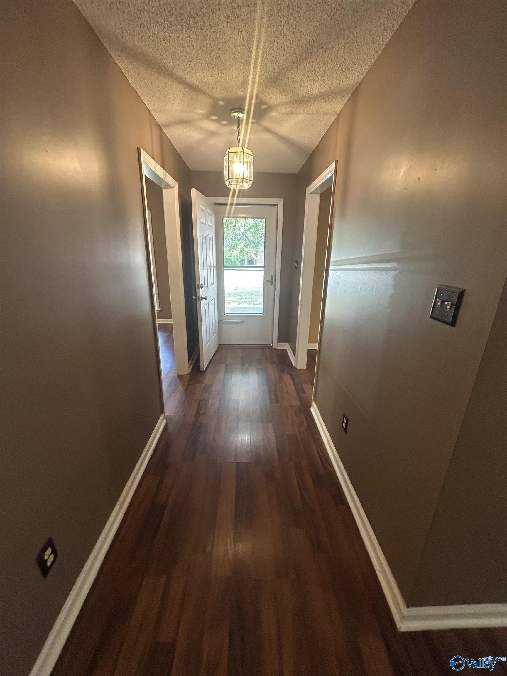 111 Sunnyfield Drive – photo 3