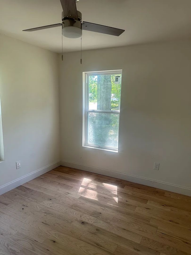 Room in 3 Bedroom Home at Dixon Cir – photo 2