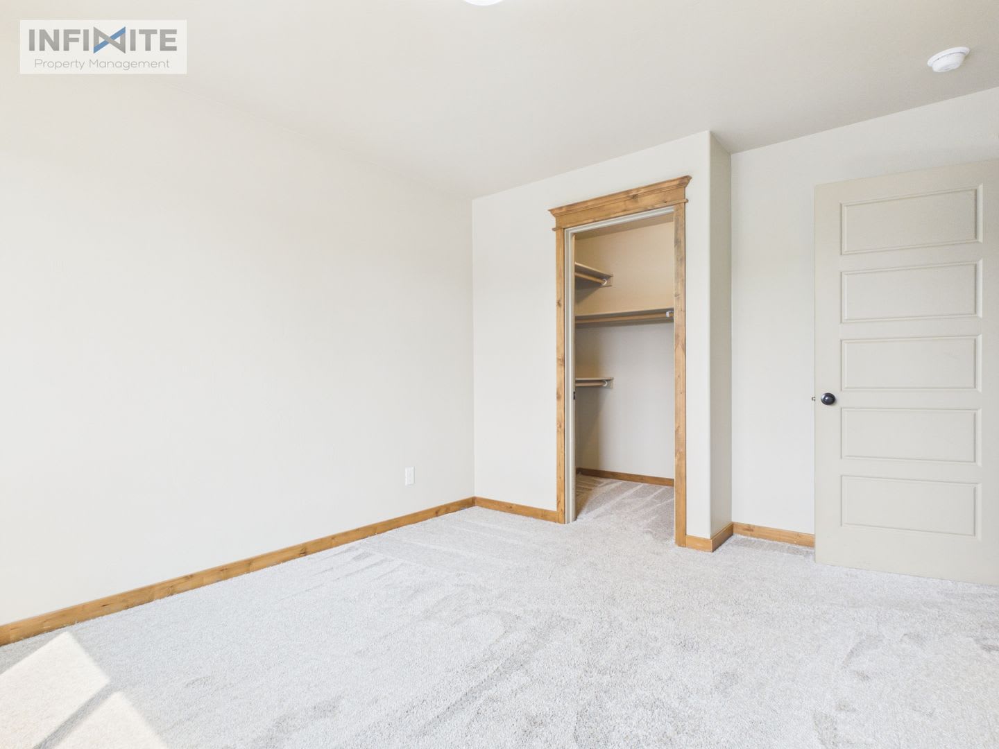 Beautiful 3 Bedroom Condo Near Four Corners – photo 2