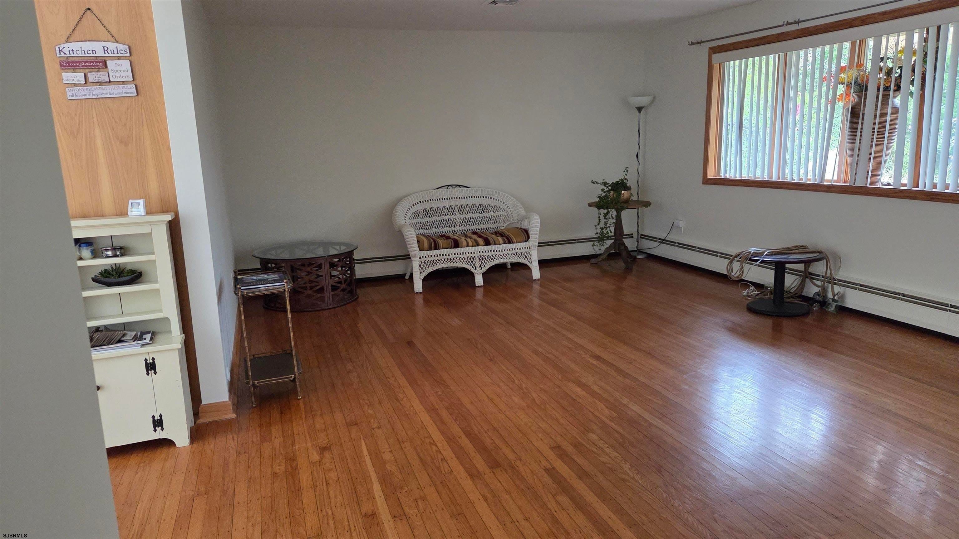 308 Steven Dr – photo 3