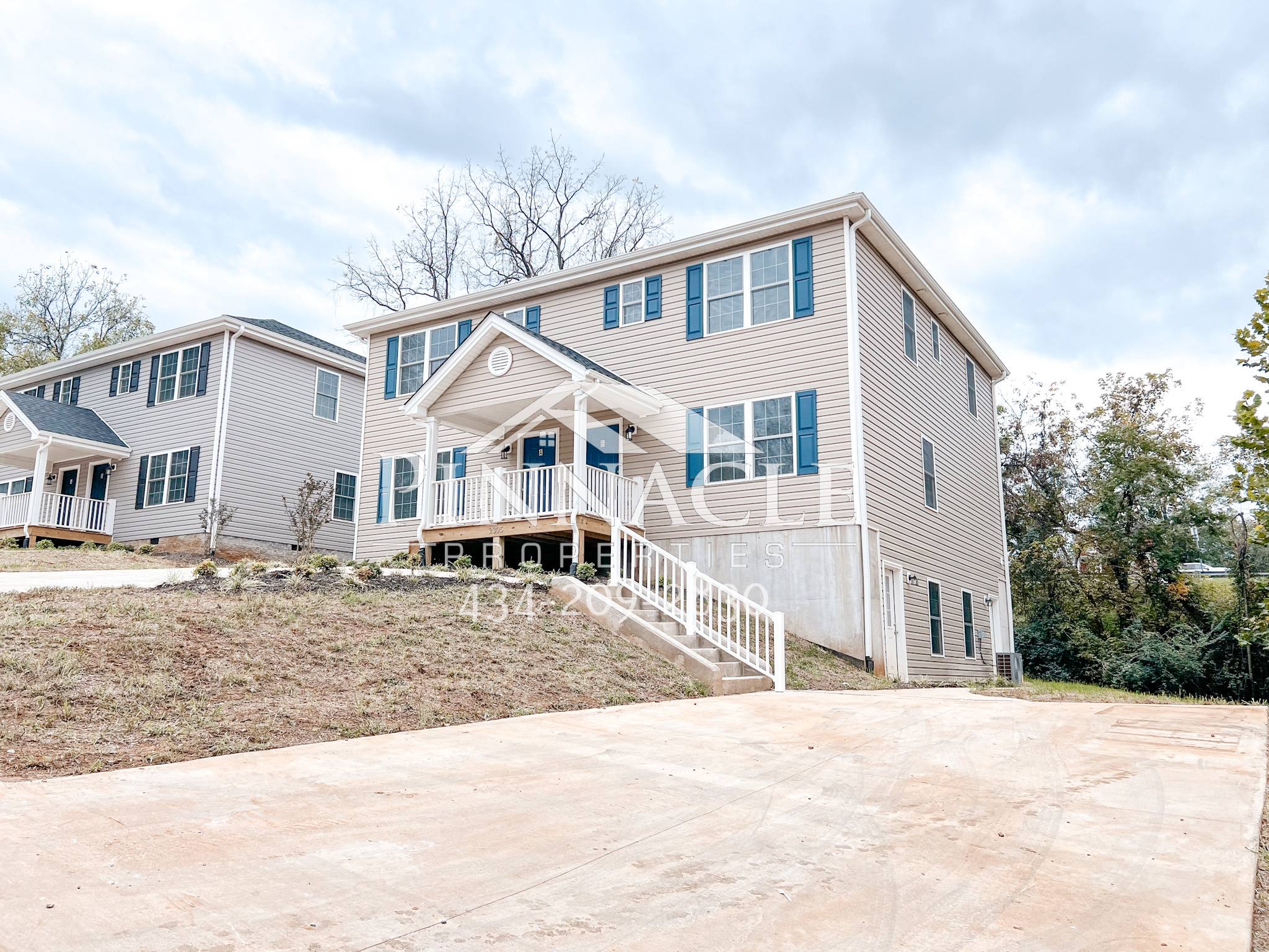 2305 Tazewell Ave – photo 3