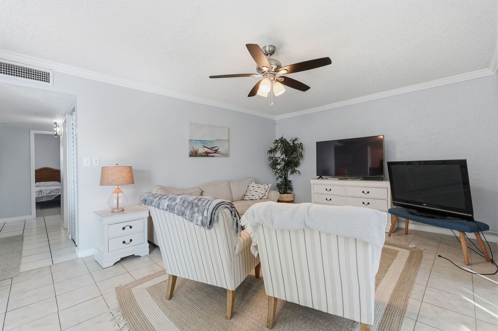 Beautiful Condo Located in Clearwater – photo 4