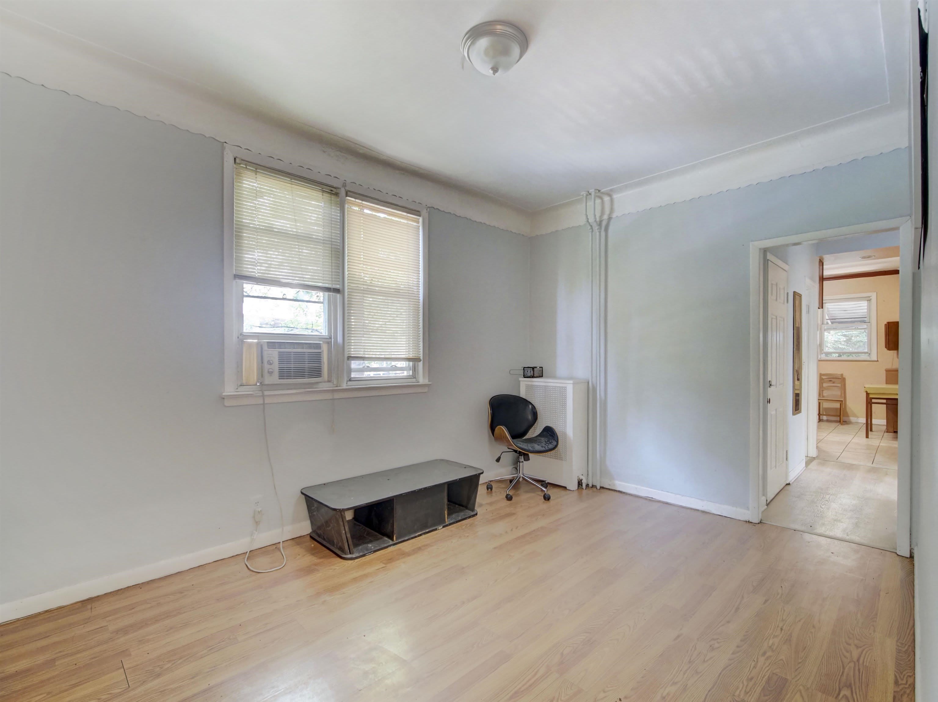 276 VAN WAGENEN AVE – photo 4