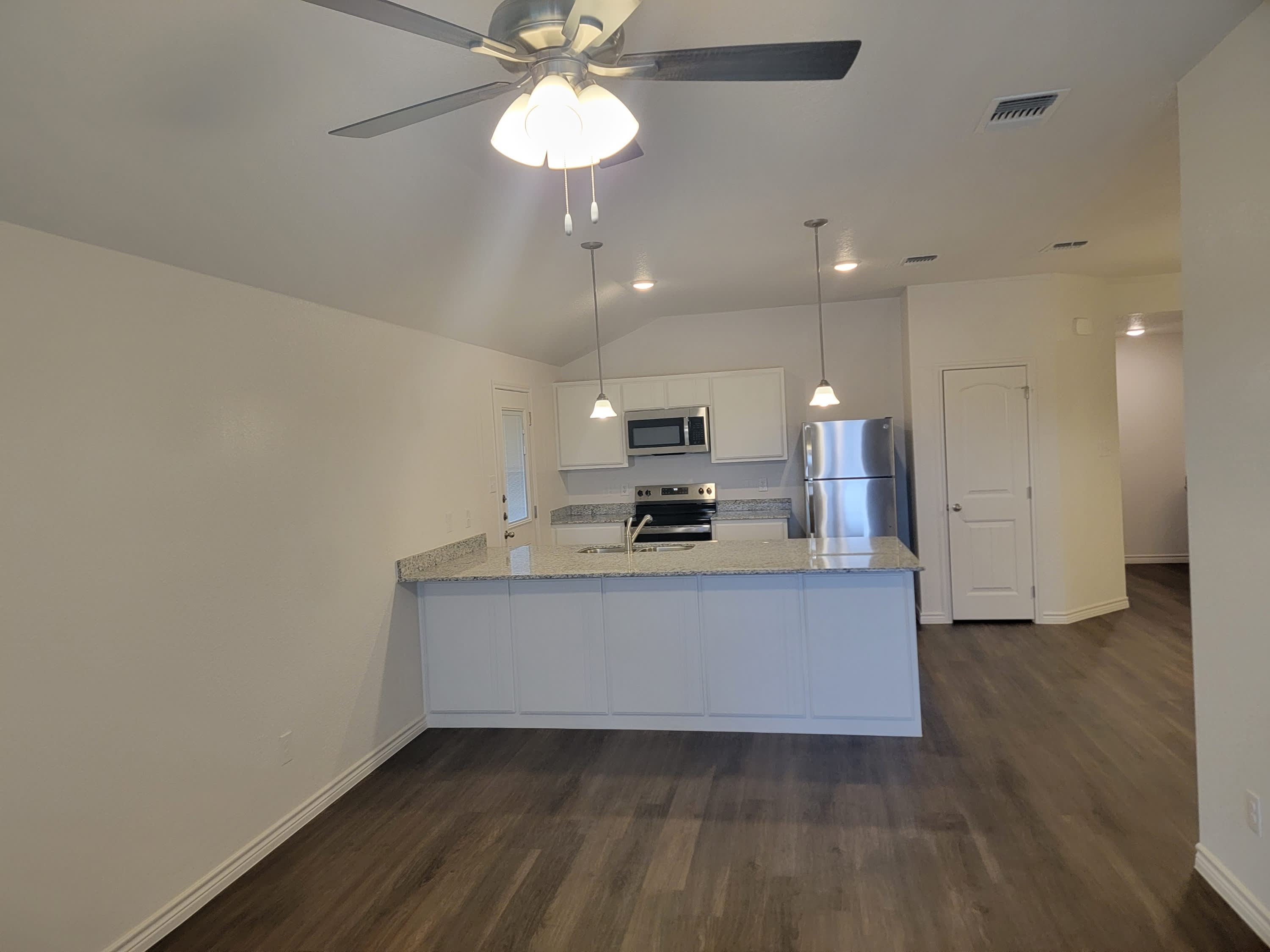 103 Dolphin Drive – photo 2