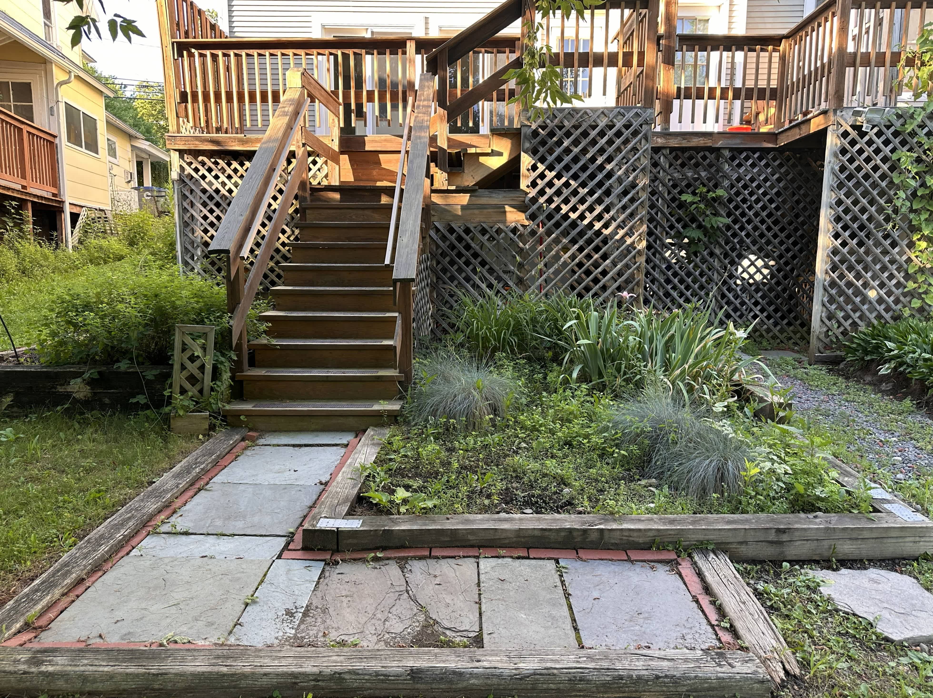 160 Washington St – photo 2