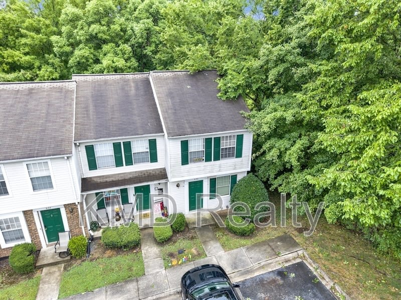 630 Lex Drive – photo 2