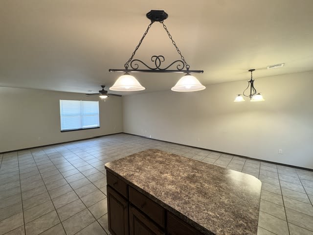 428 W Greenwood Drive – photo 3