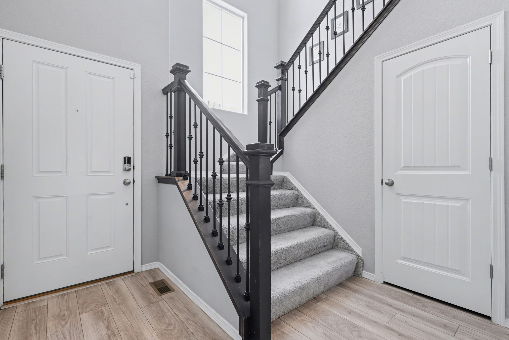 3792 Vineyard Circle – photo 3