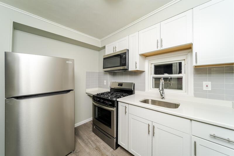 139 North Pine Avenue – photo 1