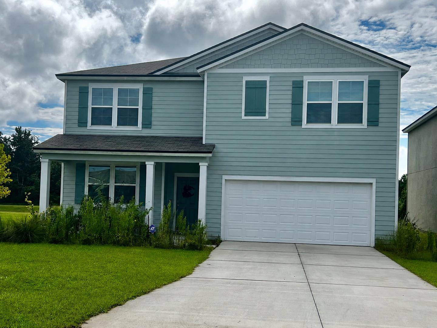 Large Almost New 5 Bedroom Home In The Arbors – photo 2