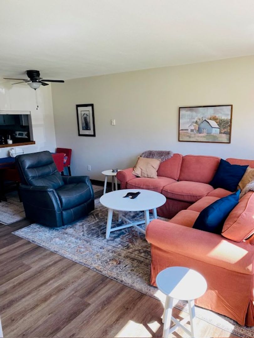 FURNISHED 2-BEDROOM CONDO FOR RENT — SEPTEMBER THROUGH MAY – photo 3
