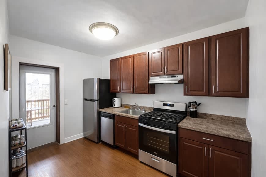2461 North Clark – photo 2