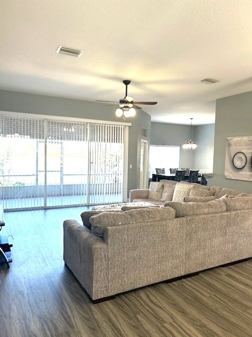 3 bedroom, 2 bath home – photo 2