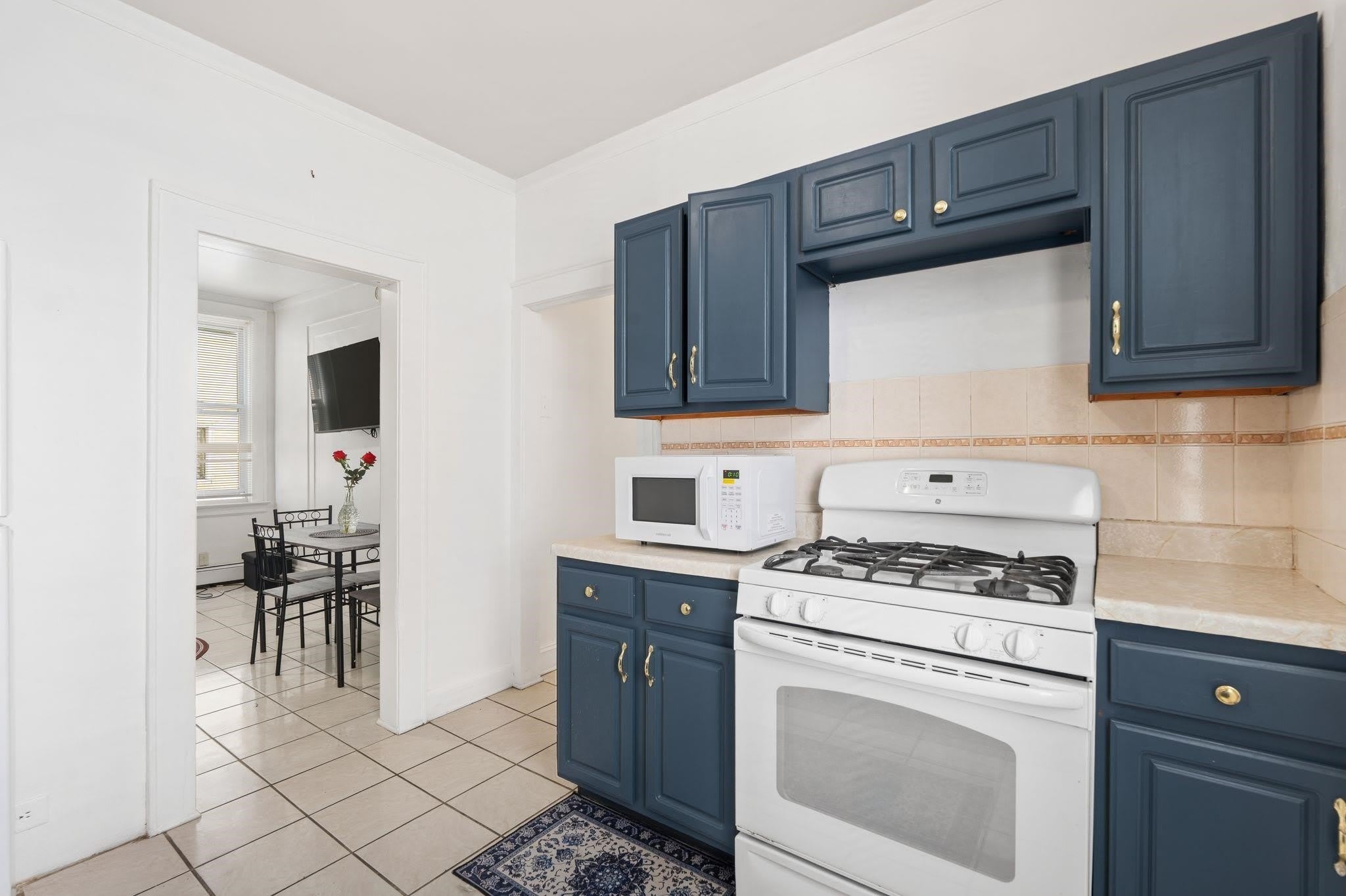 8511 SMITH AVE – photo 4