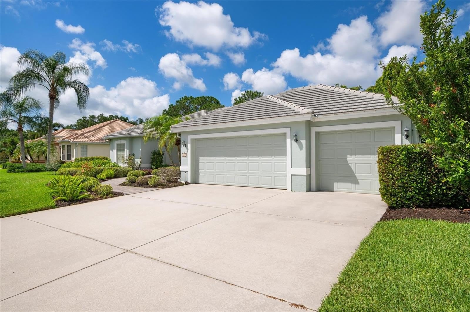 5249 FAR OAK Circle – photo 2