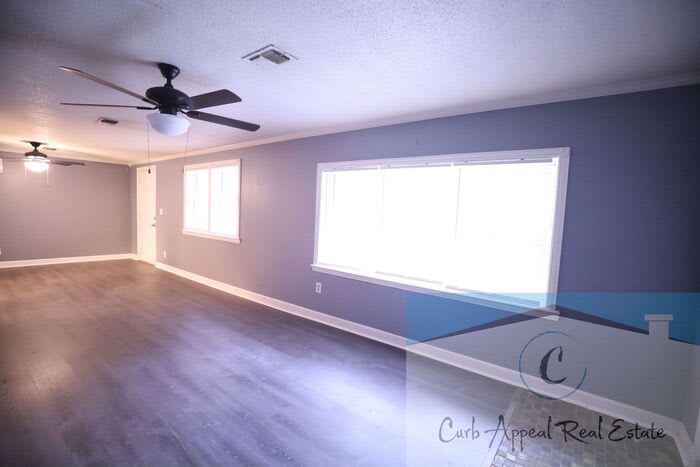 1405 Pratt Circle – photo 5