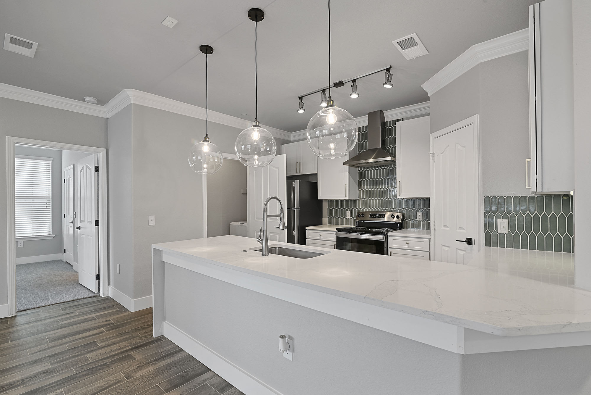 Seagrove – photo 2