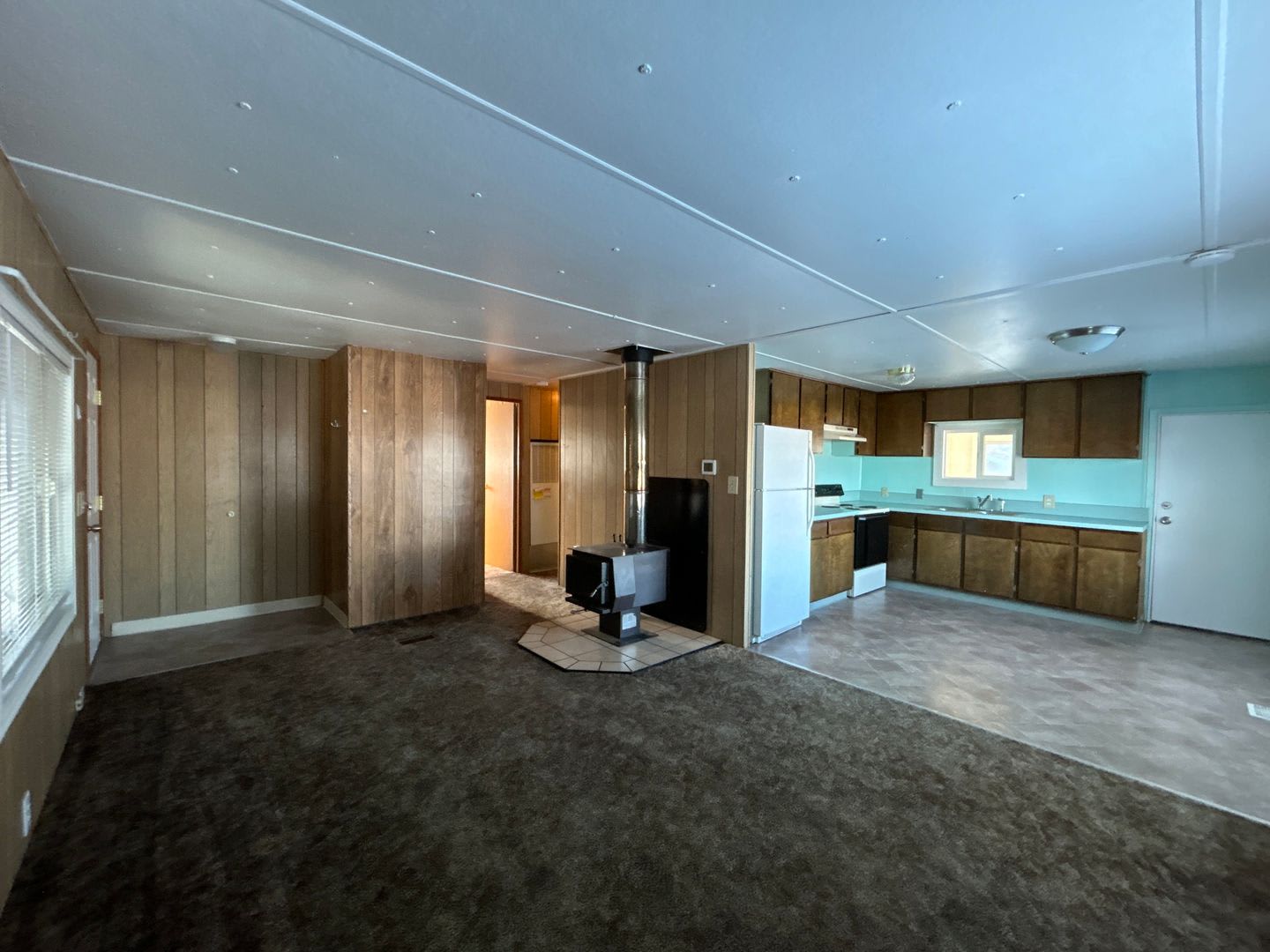 2 Bedroom / 1 Bathroom Manufactured Home in Metolius Oregon – photo 4