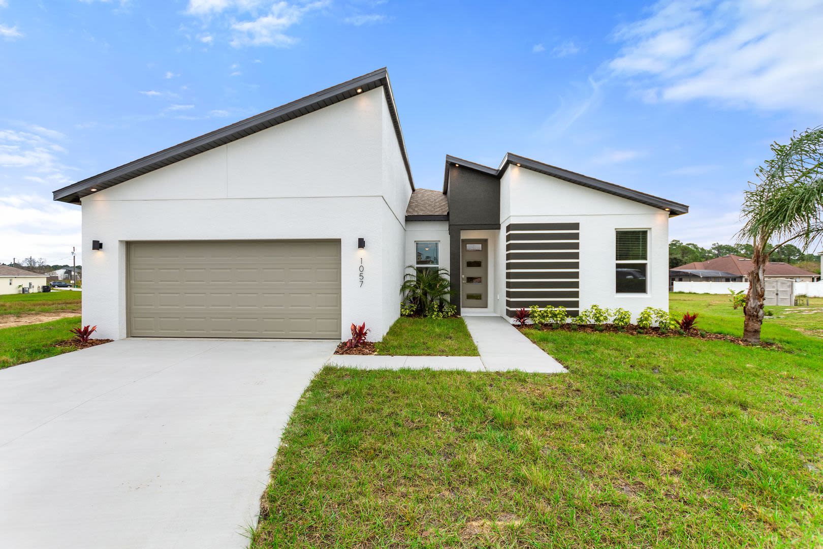 Modern, Energy-Efficient Home with All the Upgrades – photo 1