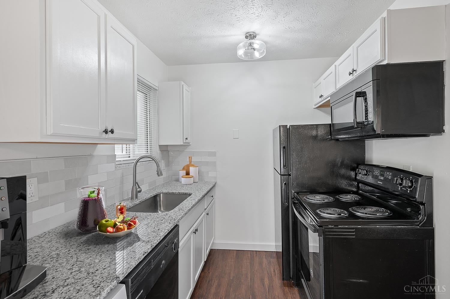 2636 Stanton Avenue – photo 4