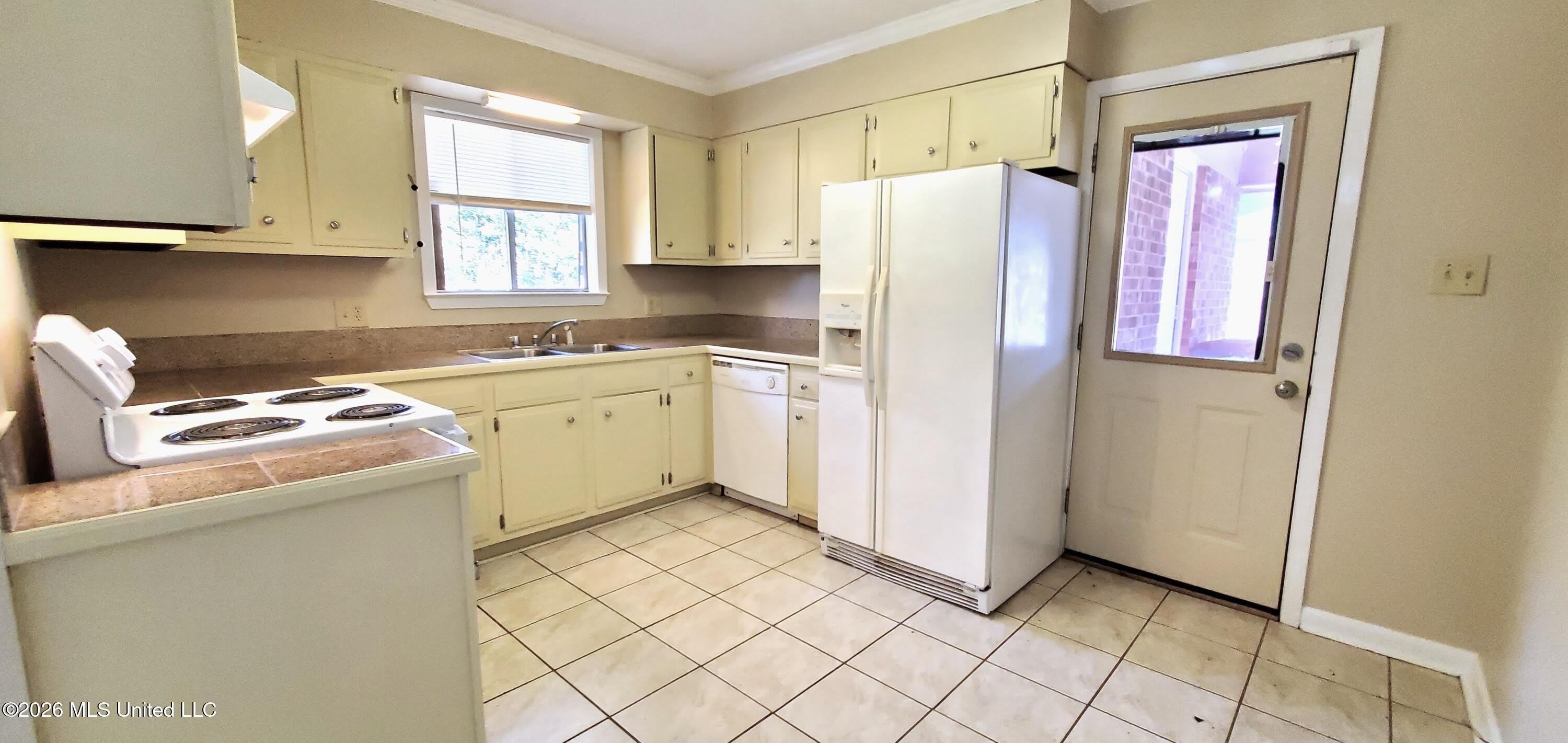 4205 Yosemite Drive – photo 3