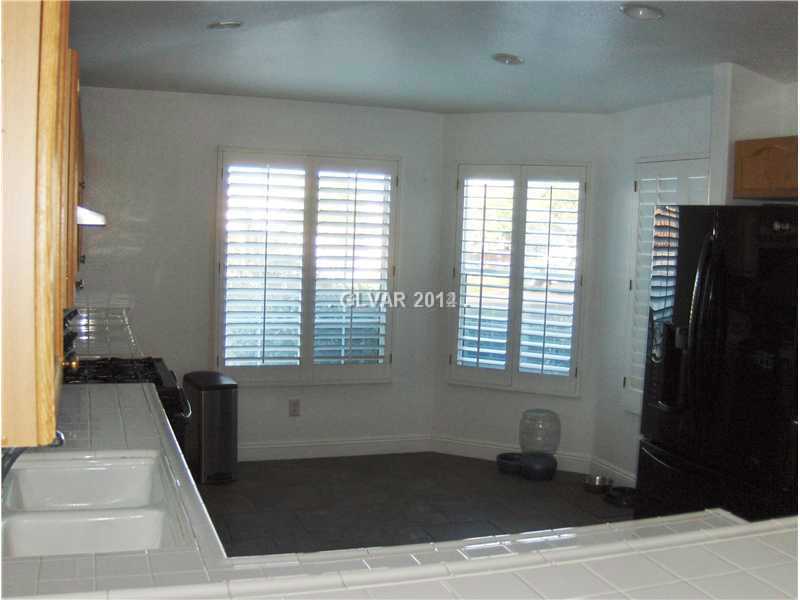 1 story home with 2 car garage in a gated community – photo 5