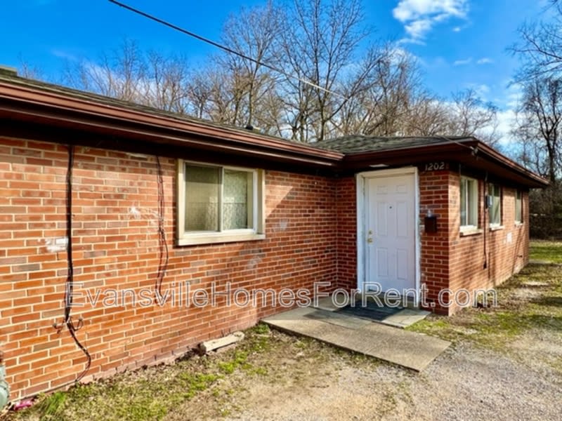1202 South Lombard Avenue – photo 3